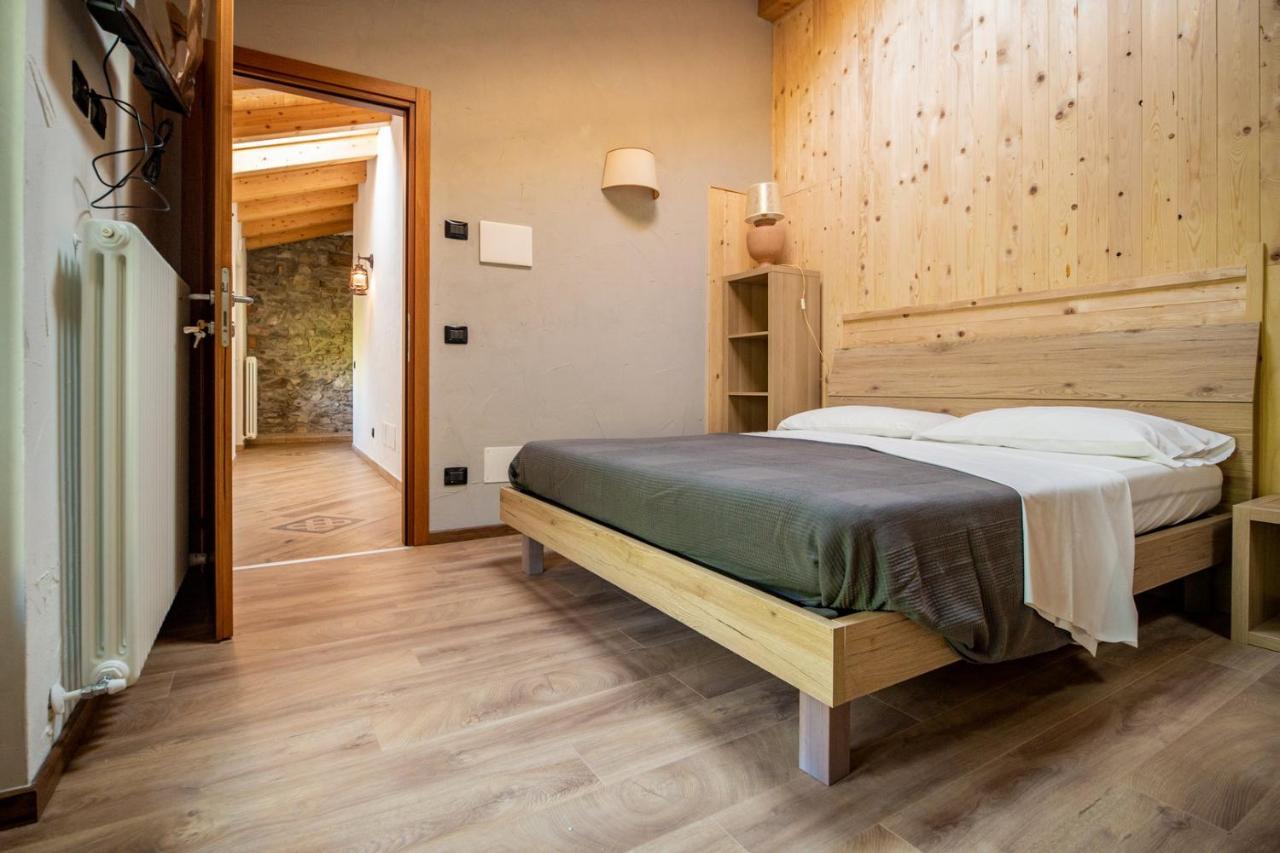 סן פדלה אינטלבי Agriturismo La Cascina B&B מראה חיצוני תמונה
