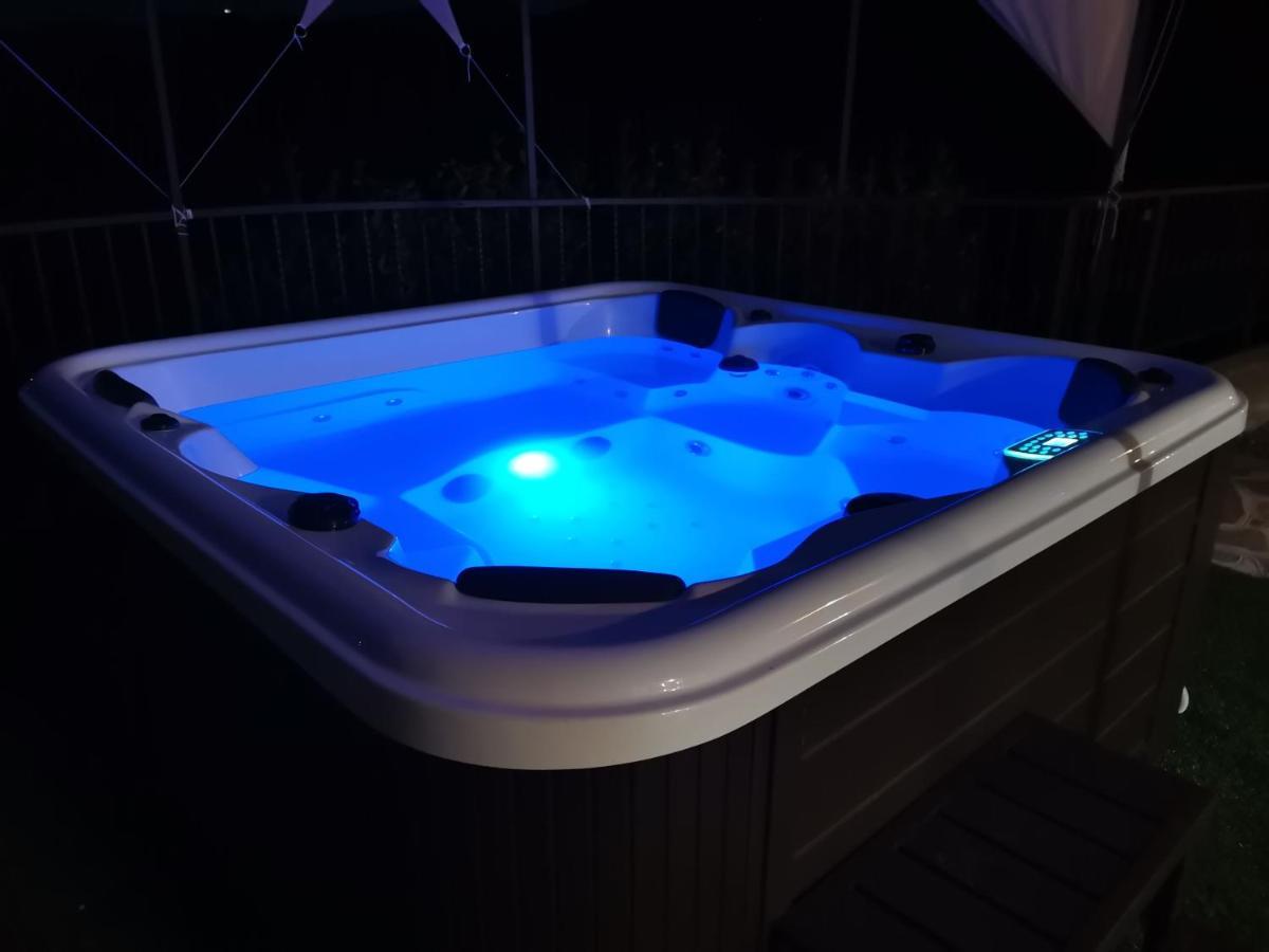 סן פדלה אינטלבי Agriturismo La Cascina B&B מראה חיצוני תמונה